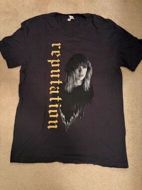 Taylor Swift Reputation Stadium Tour Tee